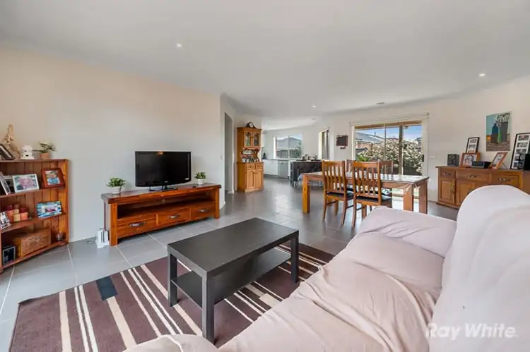 Fifth view of Homely house listing, 28 Katrine Place, Deer Park VIC 3023