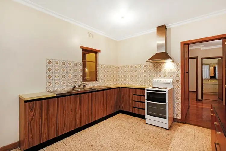 Third view of Homely house listing, 2 Joan Court, Reservoir VIC 3073
