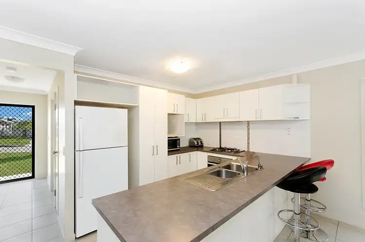 17 Iona Avenue, Burdell QLD 4818