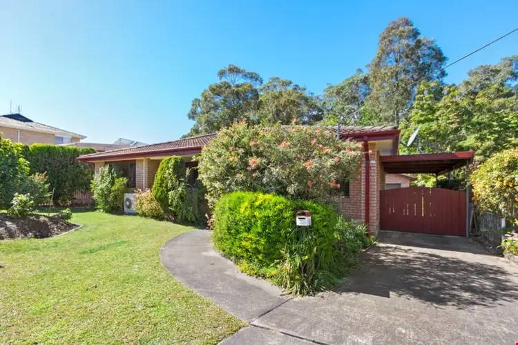 25 Cook Avenue, Surf Beach NSW 2536