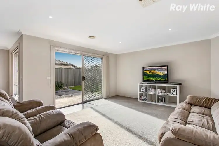 Fifth view of Homely house listing, 20 Chestnut Chase, Pakenham VIC 3810