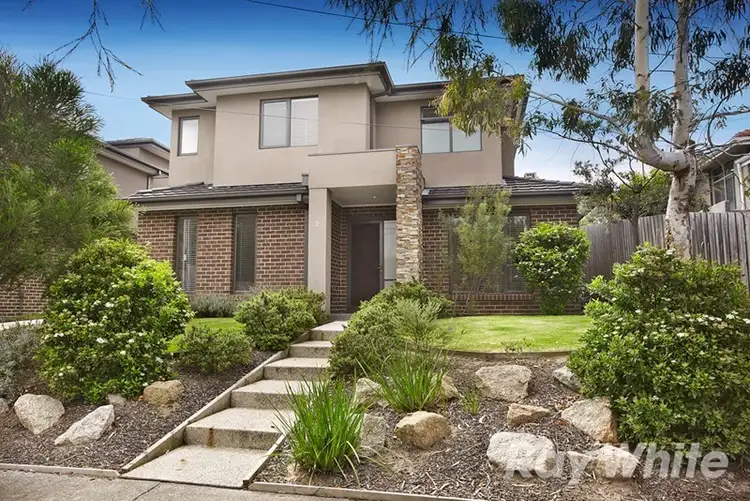2/4 Winbirra Parade, Ashwood VIC 3147