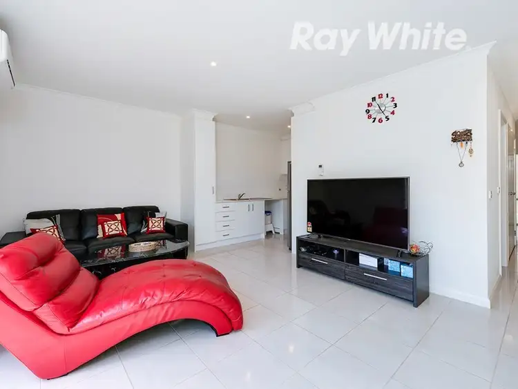 Third view of Homely house listing, 33 Allumba Way, Wollert VIC 3750