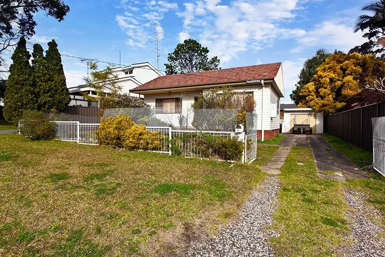 5 Cullen Street, Oak Flats NSW 2529