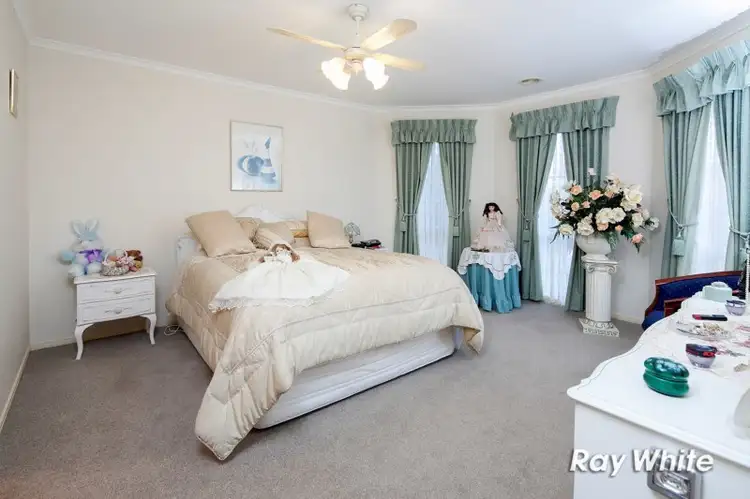Second view of Homely house listing, 5 Romsey Place, Langwarrin VIC 3910