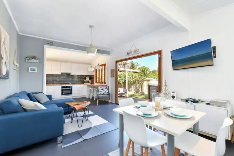 32 Adelaide Avenue, Umina Beach NSW 2257