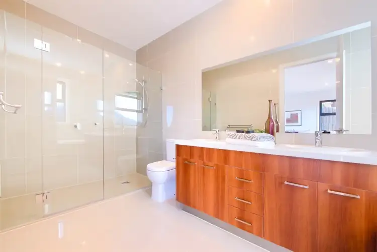 Seventh view of Homely townhouse listing, 2/119 Winfield Road, Balwyn North VIC 3104