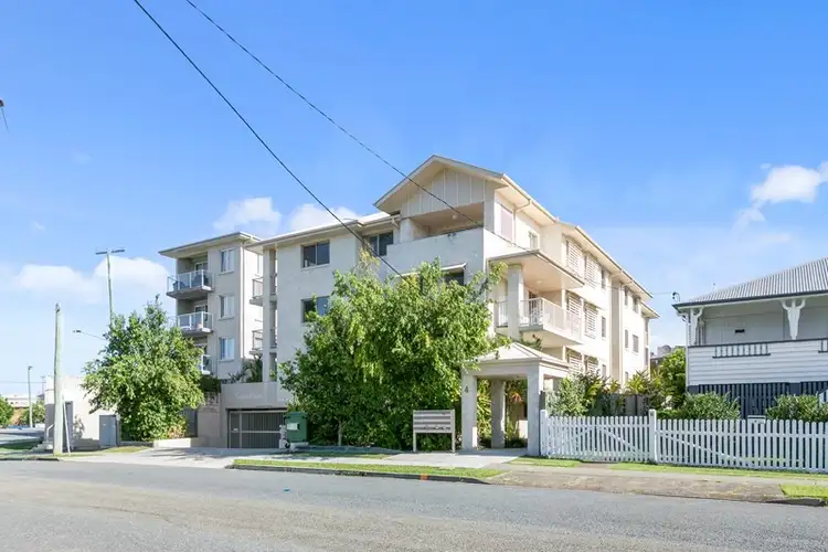 15/4 Sykes Court, Southport QLD 4215