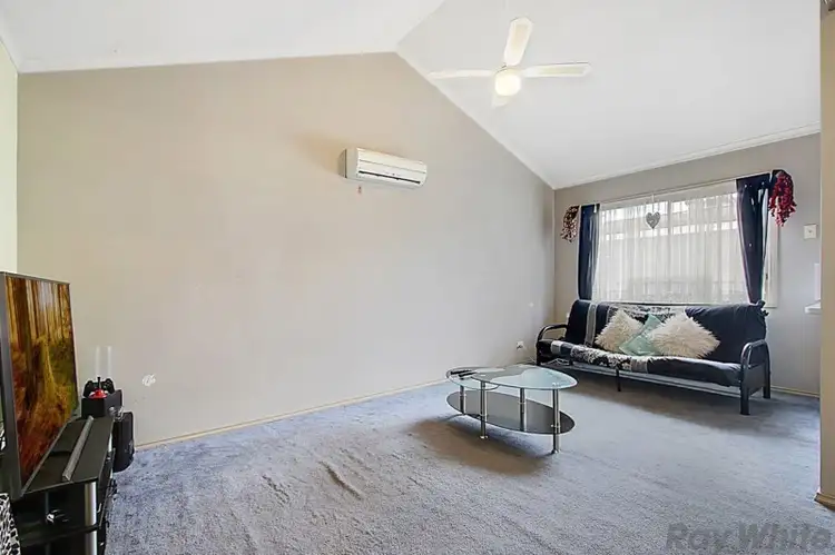 Second view of Homely house listing, 5/17 Commercial Road, Benalla VIC 3672