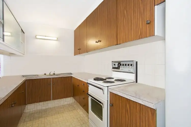 Fourth view of Homely unit listing, 6/43 'Chelsea Court' Chelsea Avenue, Broadbeach QLD 4218