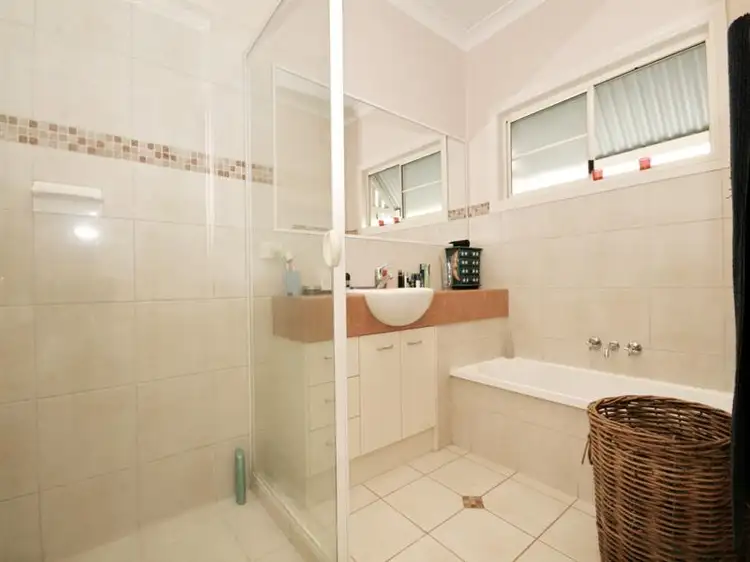 Fifth view of Homely house listing, 5 Hutton Avenue, Wynnum QLD 4178