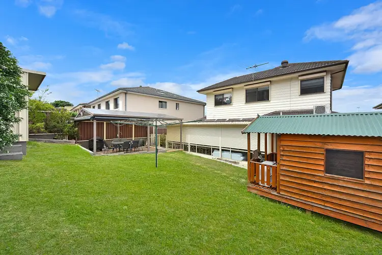 Fourth view of Homely house listing, 17 Hastings Avenue, Chifley NSW 2036