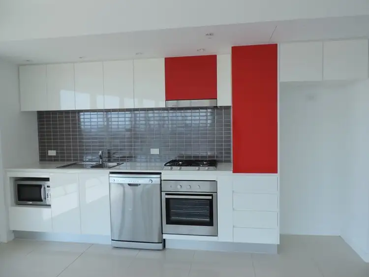 33106/9 Lawson Street, Southport QLD 4215
