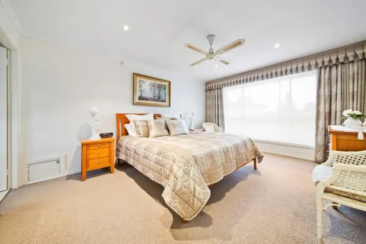 Sixth view of Homely house listing, 7 Shore Close, Illawong NSW 2234