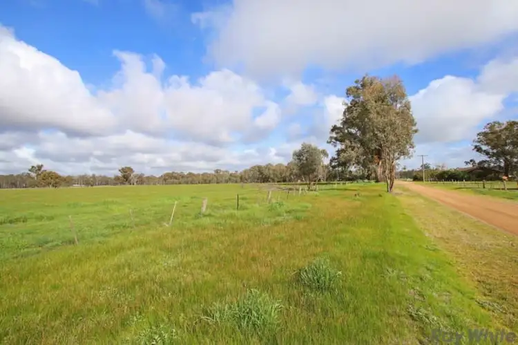 35 Gunn Road, Benalla VIC 3672