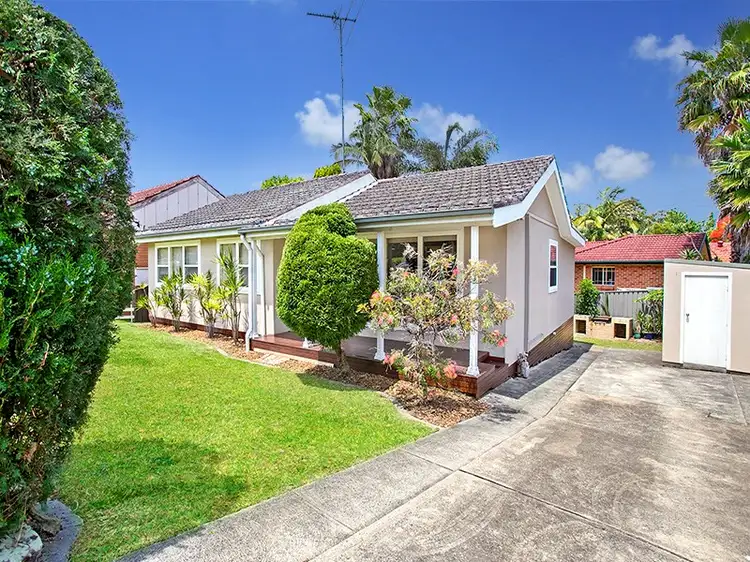20 Bidurgal Avenue, Kirrawee NSW 2232