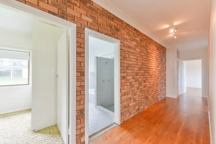 Sixth view of Homely house listing, 4 Croydon Avenue, Tamworth NSW 2340