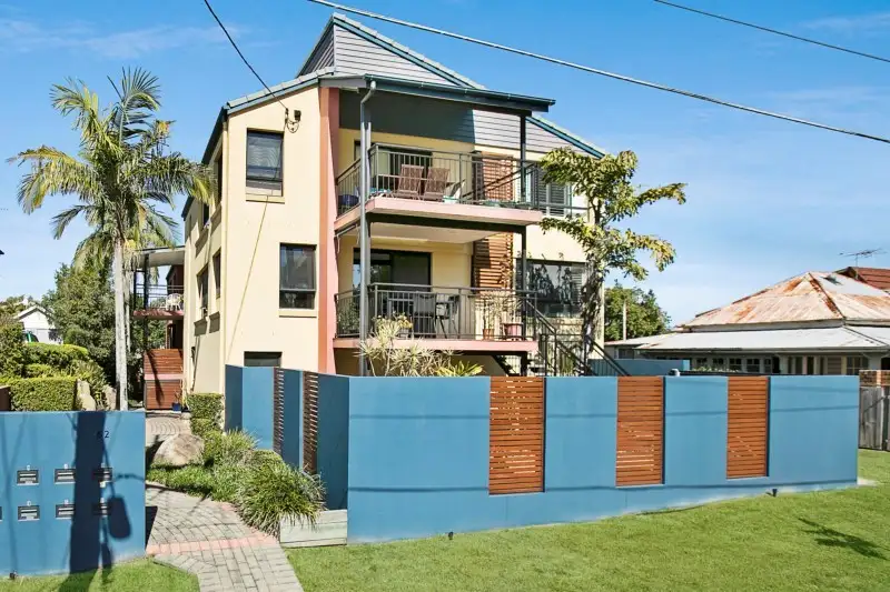 Main view of Homely unit listing, 2/62 Elizabeth Street, Toowong QLD 4066