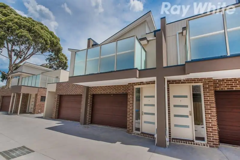 Main view of Homely townhouse listing, 2and3/5 Conway Court, Boronia VIC 3155
