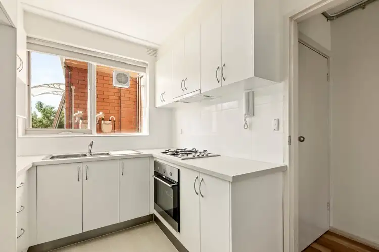 2/5 Greville Street, Huntingdale VIC 3166