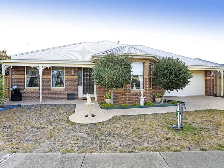 11 Pickerall Avenue, Grovedale VIC 3216
