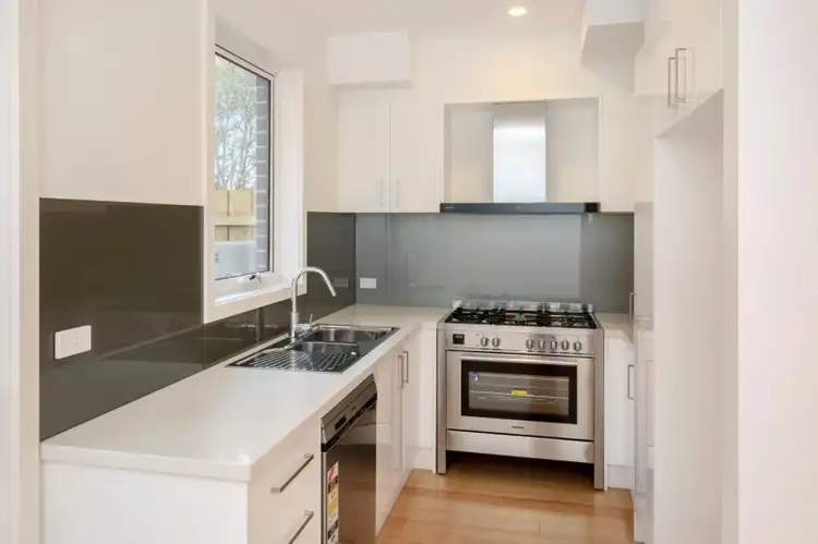Sixth view of Homely townhouse listing, 2/318 Bell Street,, Coburg VIC 3058