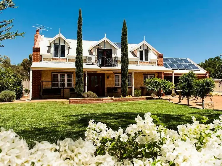 35 Lefroy Street, Gingin WA 6503