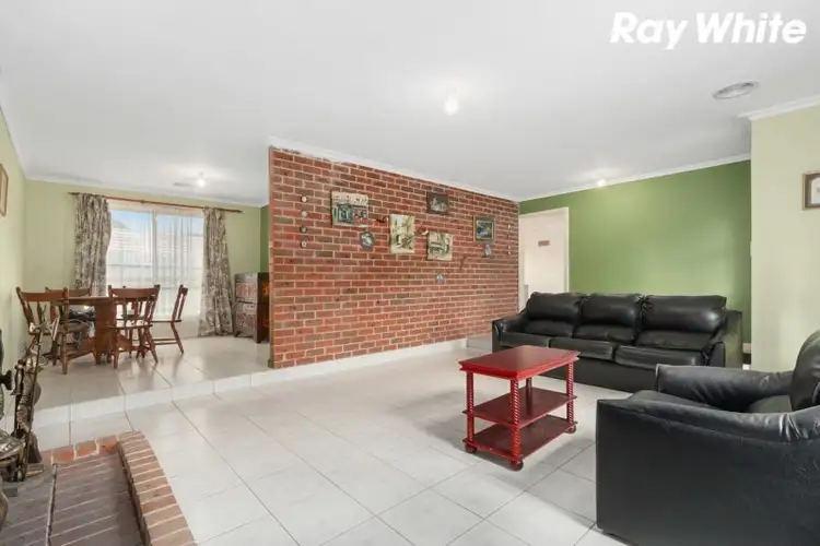 Fifth view of Homely house listing, 1 McNamara Court, Pakenham VIC 3810