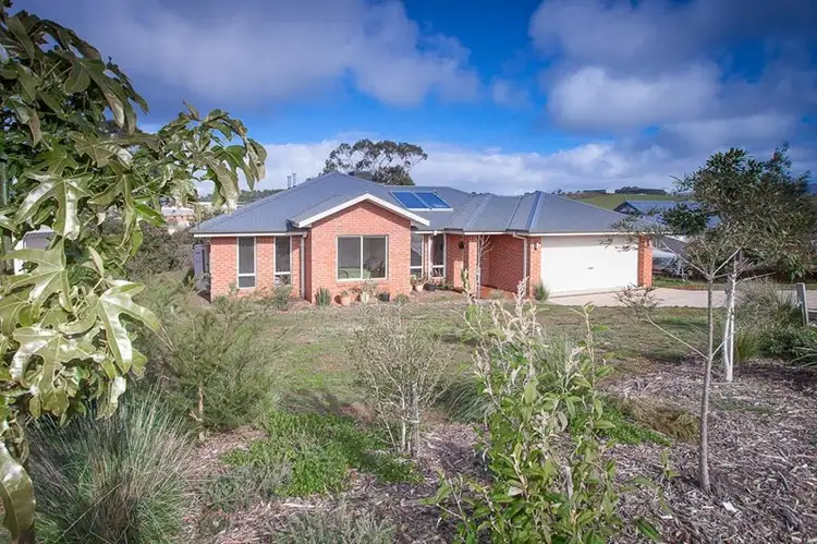 19 Drovers Retreat, Romsey VIC 3434