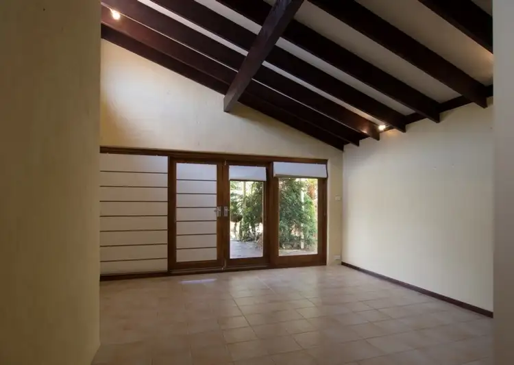 Seventh view of Homely house listing, 20 Huxley Court, Camillo WA 6111