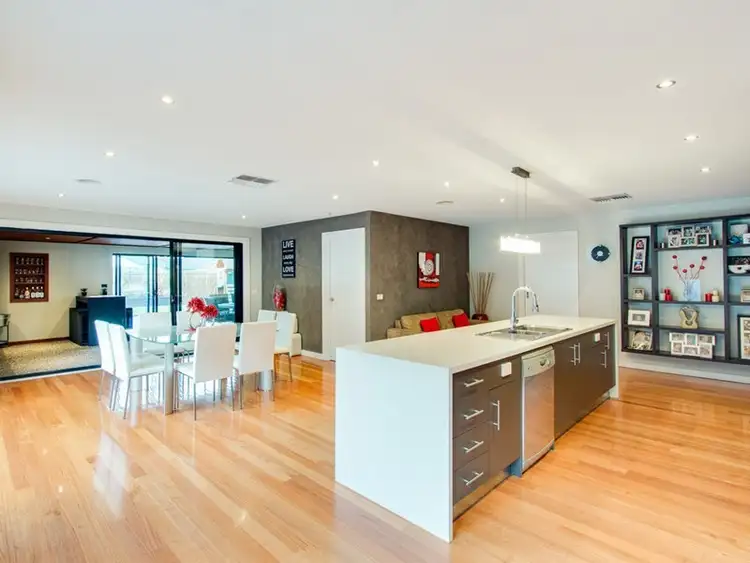 Fifth view of Homely house listing, 16 Cityview Crescent, Tarneit VIC 3029