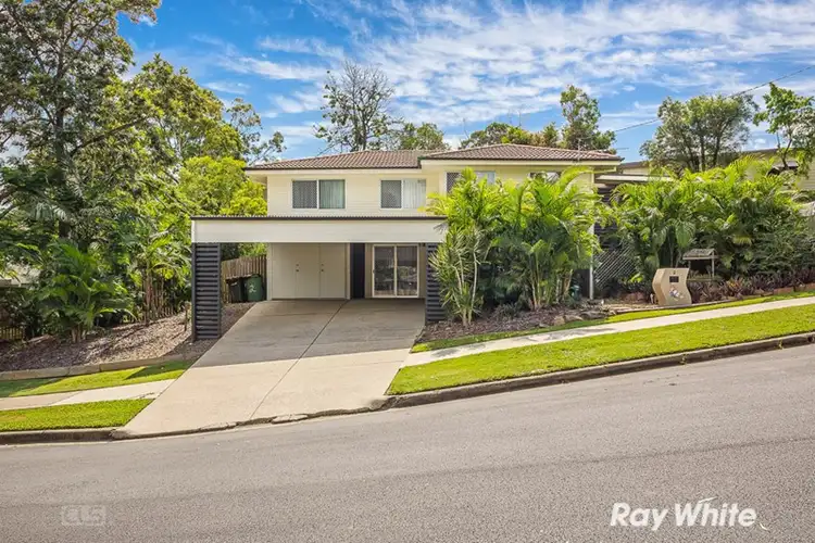 2 Warringah Grove, Petrie QLD 4502