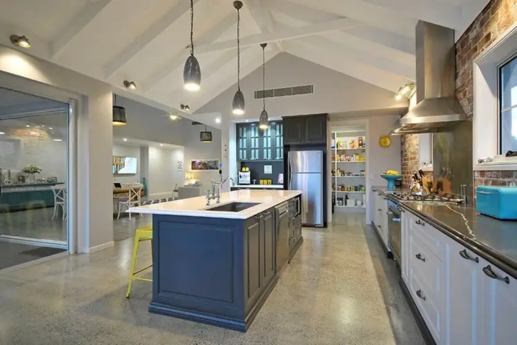 Sixth view of Homely house listing, 36 Sundowner Court, Mermaid Waters QLD 4218