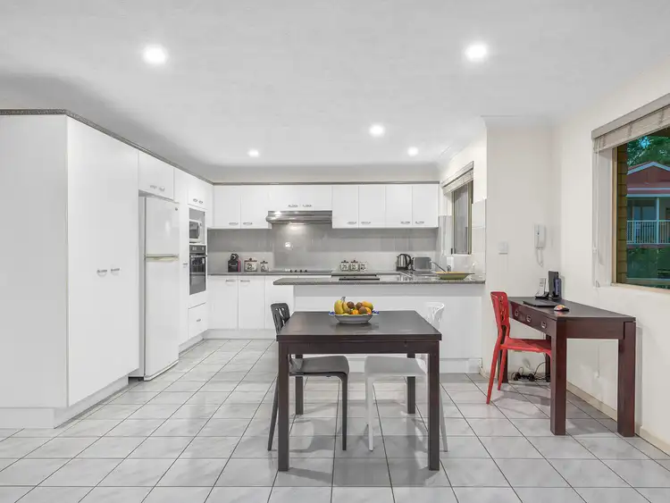 Seventh view of Homely unit listing, 6/98 Pembroke Road, Coorparoo QLD 4151