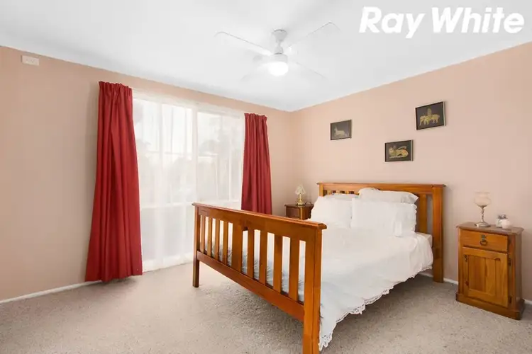 Fifth view of Homely house listing, 7 Katjusha Court, Pakenham VIC 3810