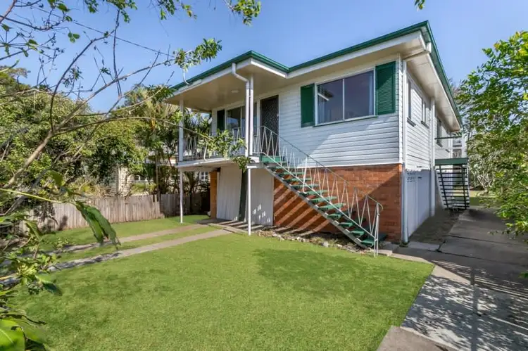 10 Connors Street, Graceville QLD 4075