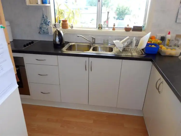 Second view of Homely house listing, 4 Beryl Court, Bordertown SA 5268