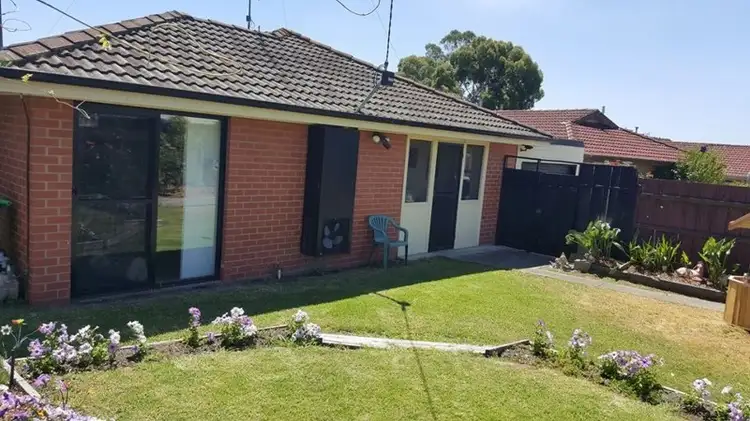 19 Hawthorn Crescent, Churchill VIC 3842