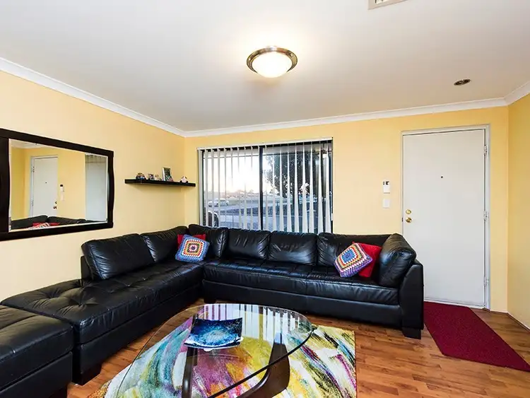 Seventh view of Homely house listing, 18 Waxflower Bend, Huntingdale WA 6110