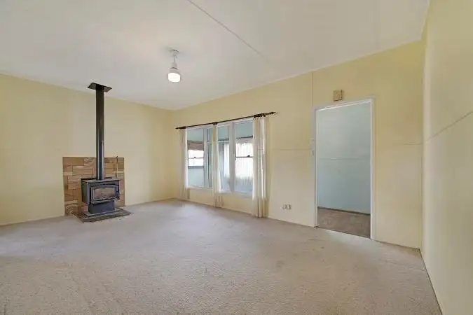 Sixth view of Homely house listing, 7 Hume Street, Goulburn NSW 2580
