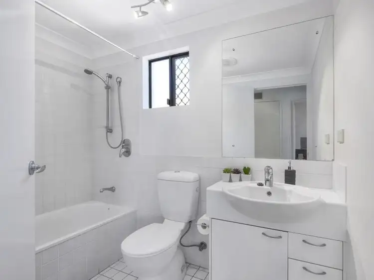 Seventh view of Homely unit listing, 4/47 Kent Street, Hamilton QLD 4007