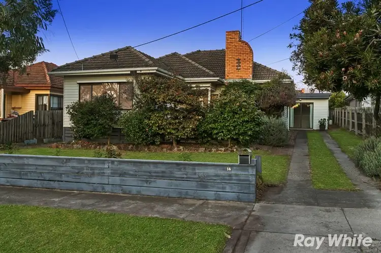 14 Wembley Avenue, Cheltenham VIC 3192