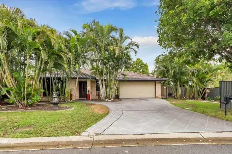 1 Blueash Crescent, Oxenford QLD 4210