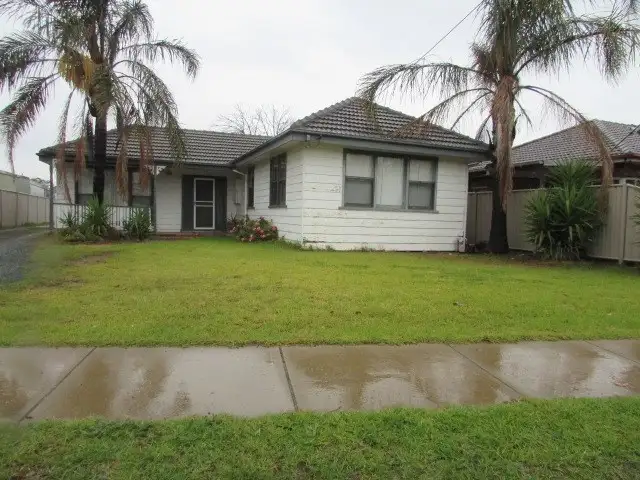 Fifth view of Homely house listing, 275 Ogilvie Avenue, Echuca VIC 3564