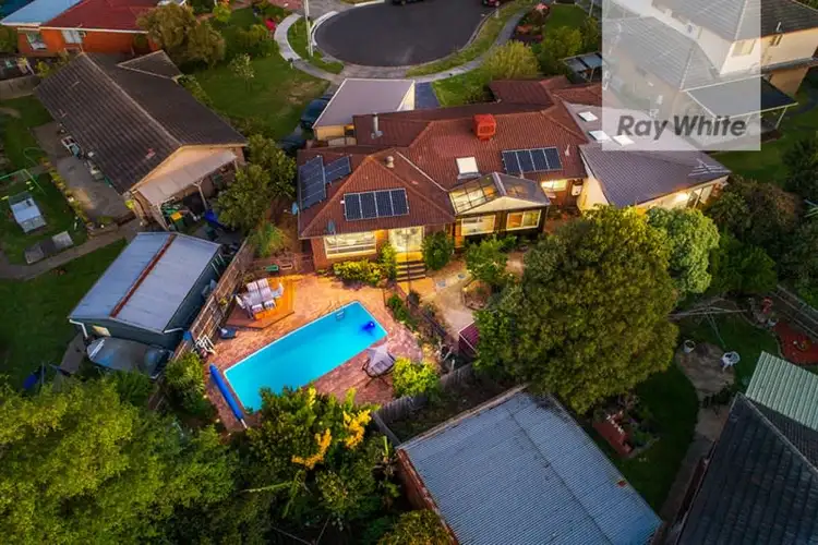 Second view of Homely house listing, 5 Nevis Court, Bundoora VIC 3083