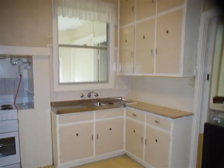 Fifth view of Homely house listing, 4 Kokoda Avenue, Renmark SA 5341
