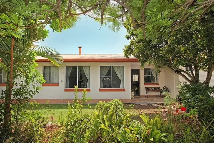 1 Karome Street, Pacific Paradise QLD 4564