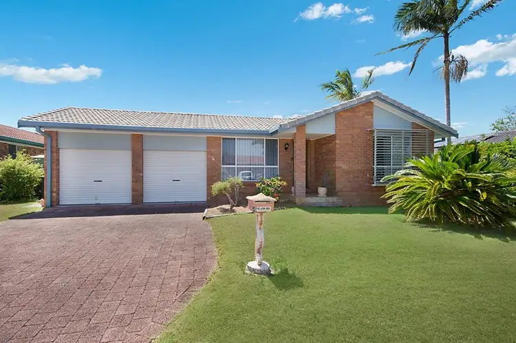4 Binnacle Court, Yamba NSW 2464
