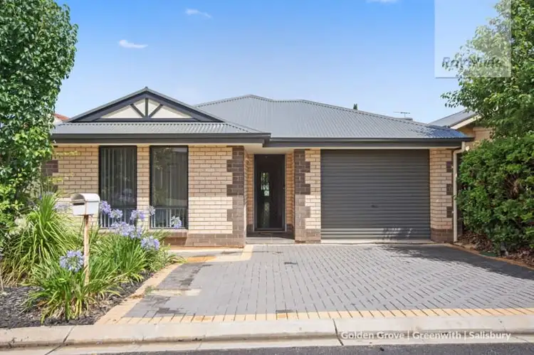 2 Brambley Lane, Craigmore SA 5114
