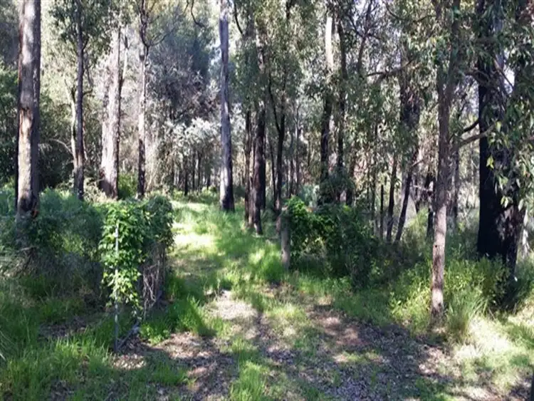 24 Garland Road, Roleystone WA 6111